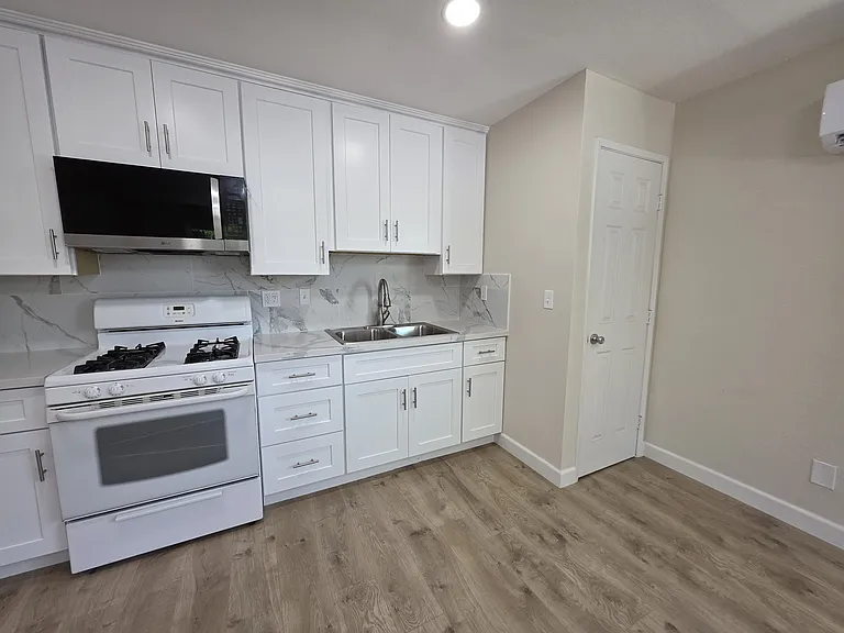 24542 San Marcos Dr — Photo 4