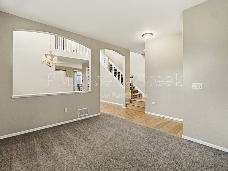 10740 Southhaven Cir — Photo 2