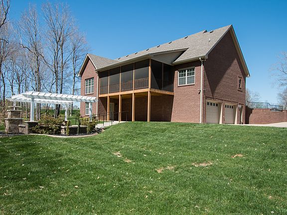 3rd image of 204 Markie Dr