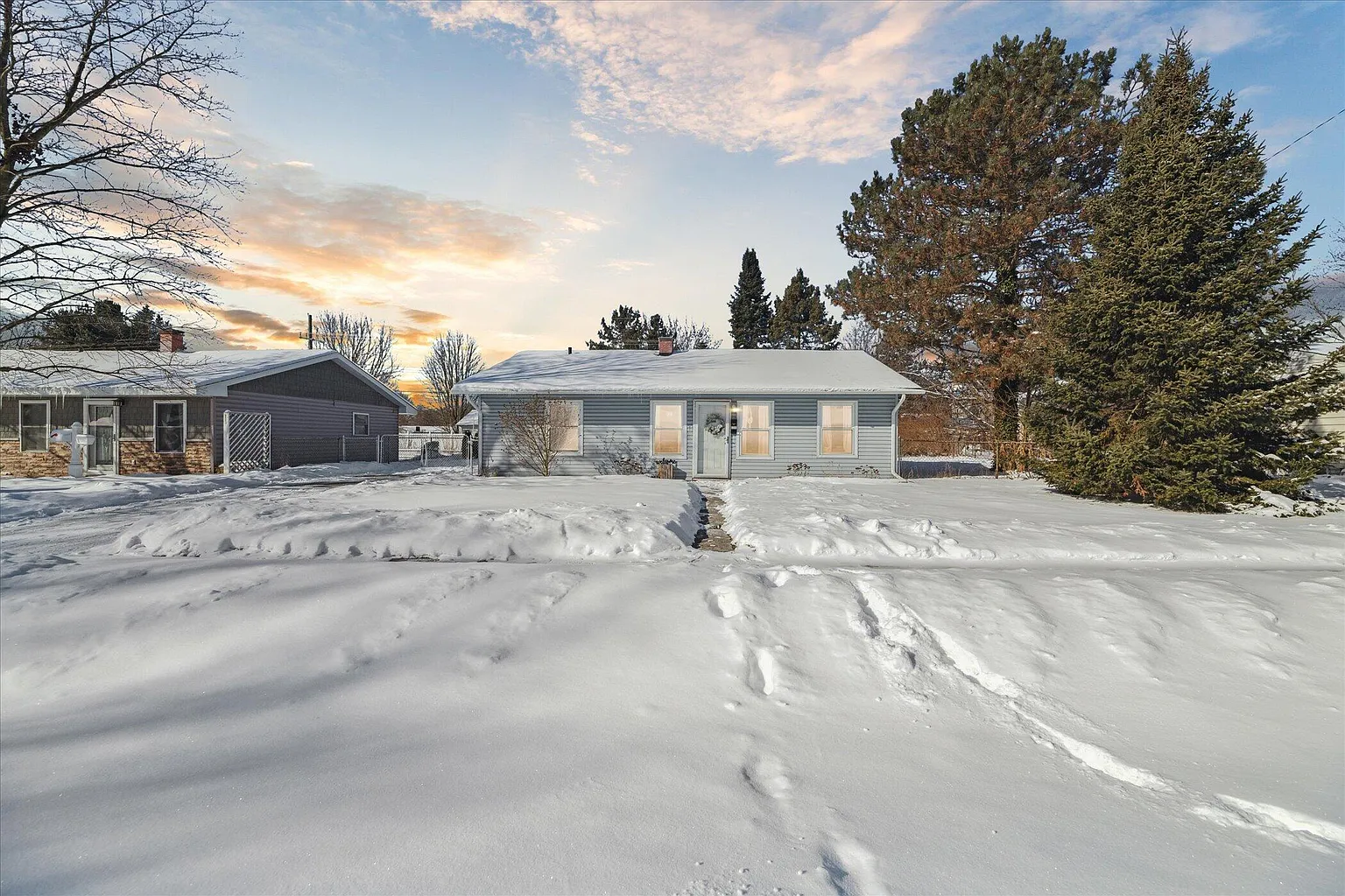 6356 Richalle St photo 1