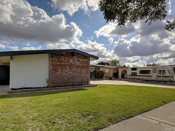 5th image of 7414 Blackhawk Cir