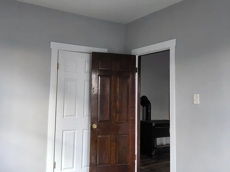 212-218 Lowell St — Photo 10