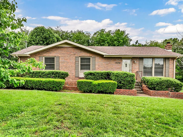 409 Christopher Dr — Photo 1