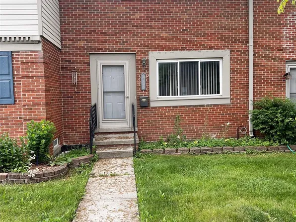 25731 Salem Ct #63, Roseville, MI 48066