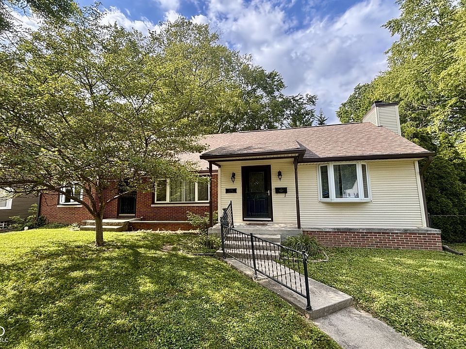 1st image of 1542 E Edwards Ave