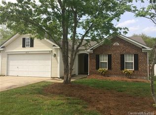 4817 Renfrew Dr, Concord, NC 28027