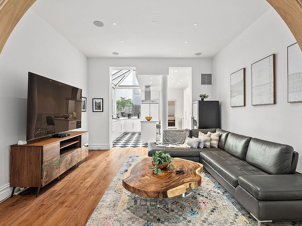 1st image of 1145 Park Ave #1A