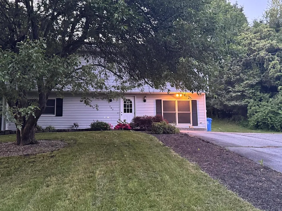 289 Salem Tpke