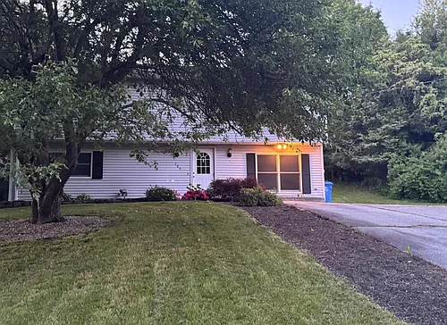 289 Salem Tpke Photo 1