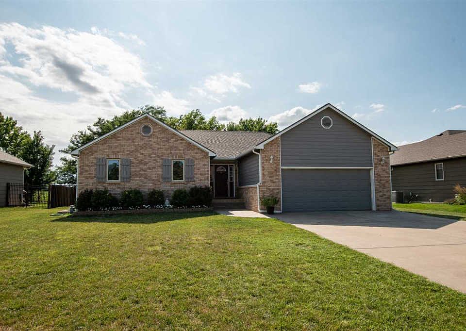 1st image of 205 N Meadowlark Ct