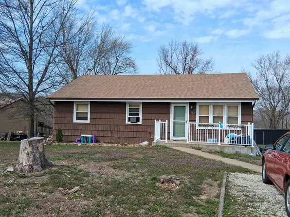 521 Mississippi Dr, Festus, MO 63028