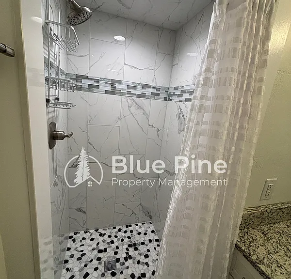 351 Yale Ave — Photo 23