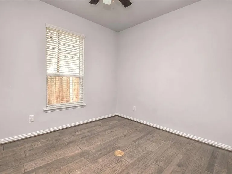 704 Bonnet Blvd — Photo 6