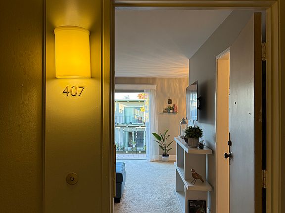2nd image of 803 N Humboldt St APT 407