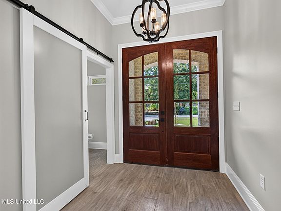 4th image of 8913 Mermaid Ave