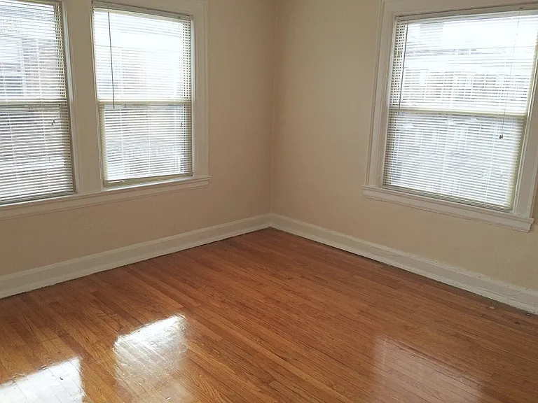Biltmore Apartments — Photo 15