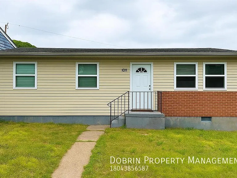 1011 Kinney St — Photo 1
