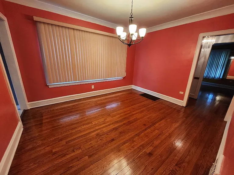 7537 S Michigan Ave — Photo 13
