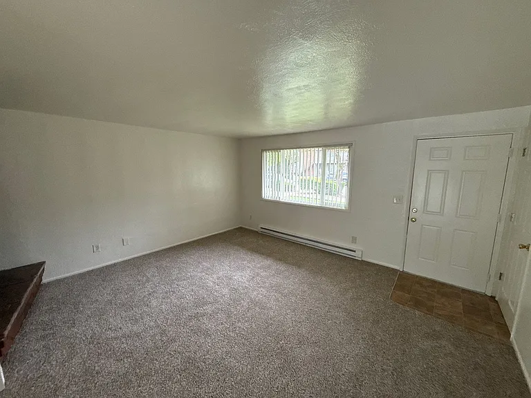 3875 Iberis St NE — Photo 3