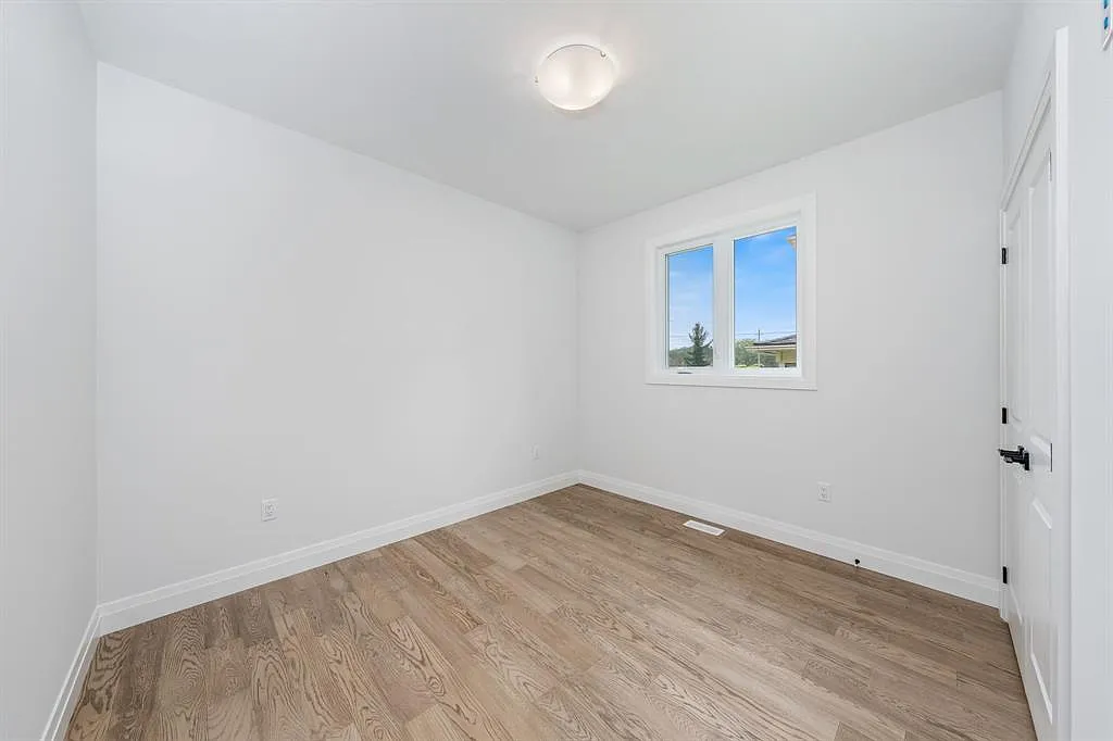 4 bed, 1227 sqft, $2,500 — Photo 3