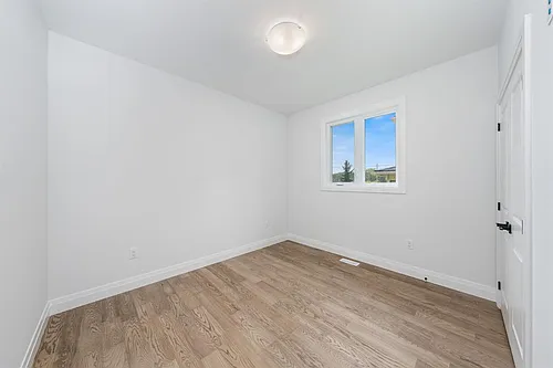House in North Middlesex, Parkhill - View 3