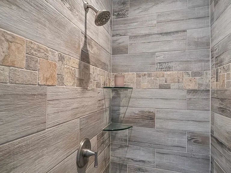 2828 Russet Ridge Dr — Photo 24