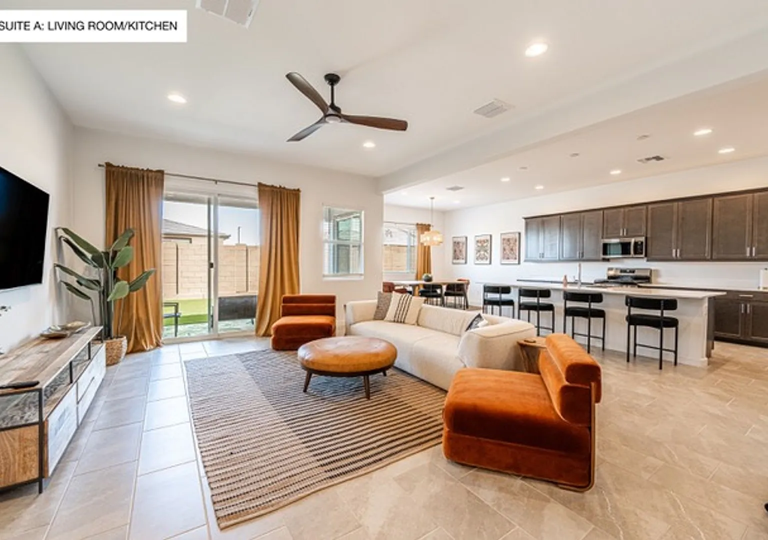 Fully furnished home! 3/2 plus a separate casita! — Photo 4
