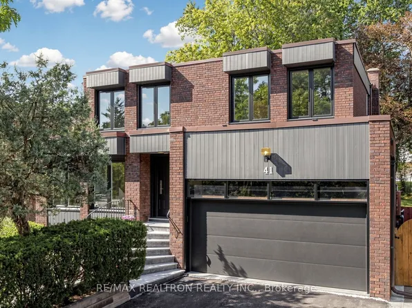 41 Beardmore Cres, Toronto, ON M2K 2P3