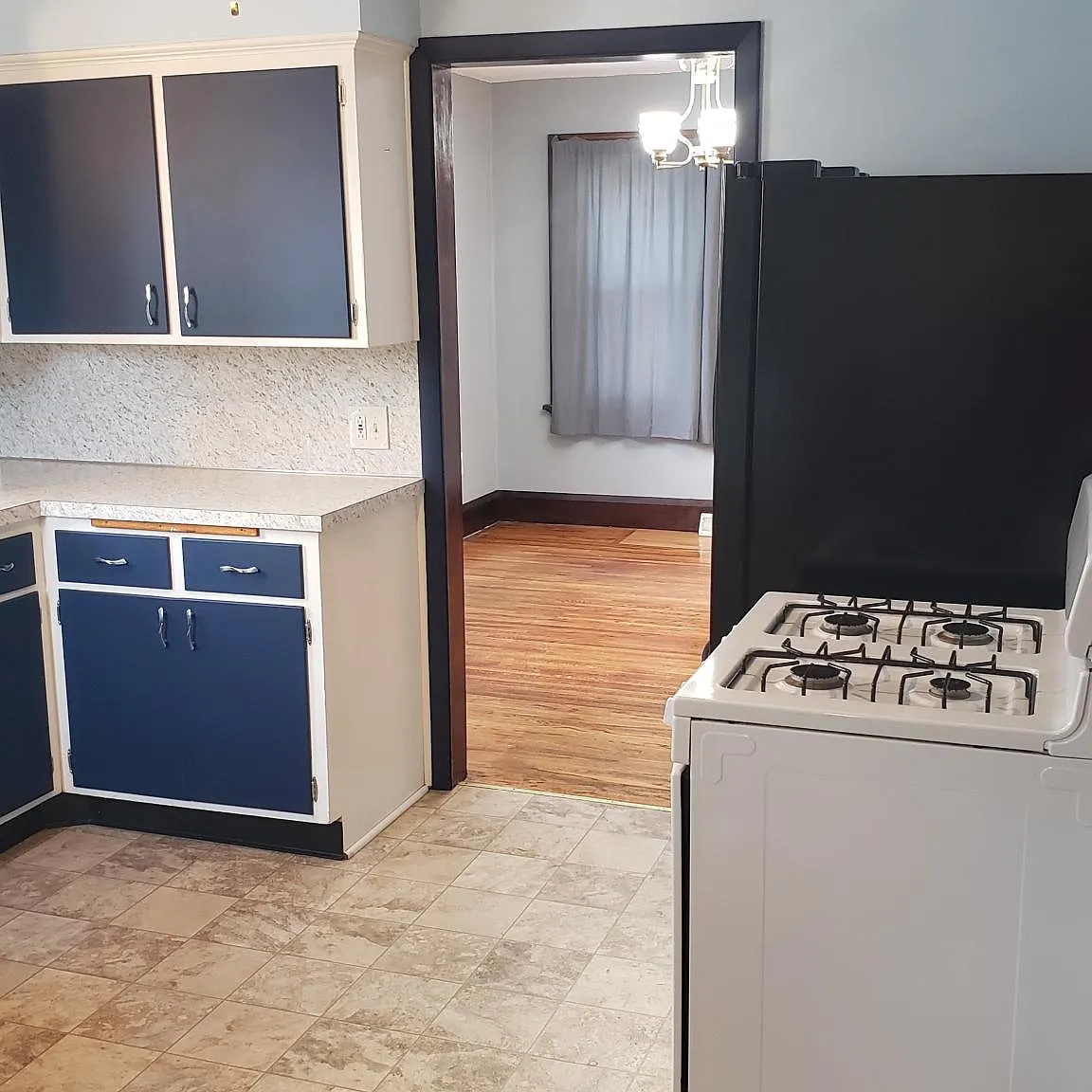 3 bed, 1344 sqft, $1,500 — Photo 3