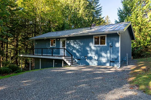 136 Windward Dr Photo 1