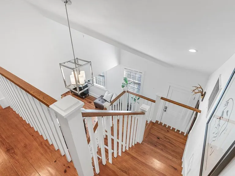 59 Beverly Rd — Photo 20