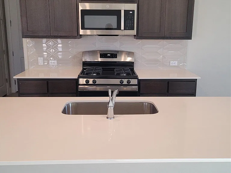 120 Free Stone Dr — Photo 28