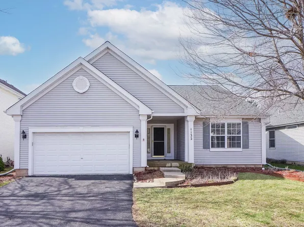 1132 Orchard Lake Dr, Aurora, IL 60506