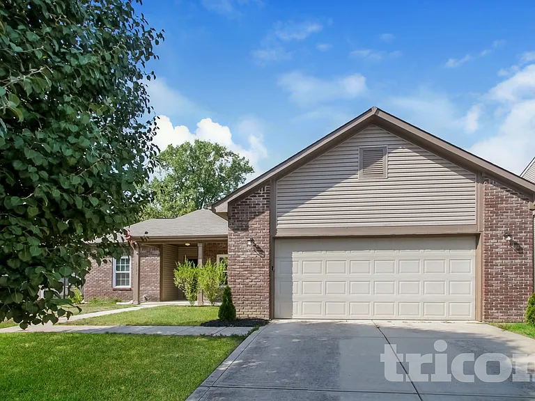 6724 Shanghai Cir — Photo 1