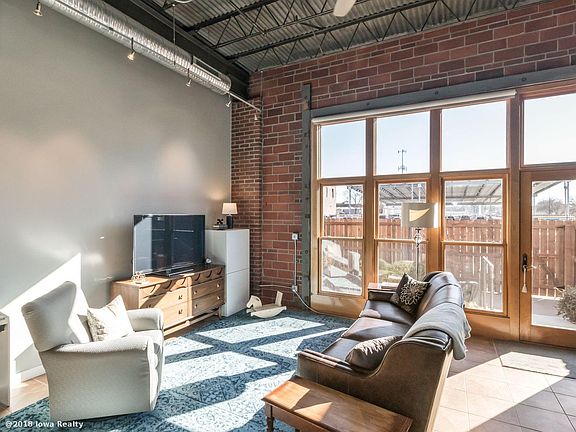 2nd image of 301 E Court Ave #107