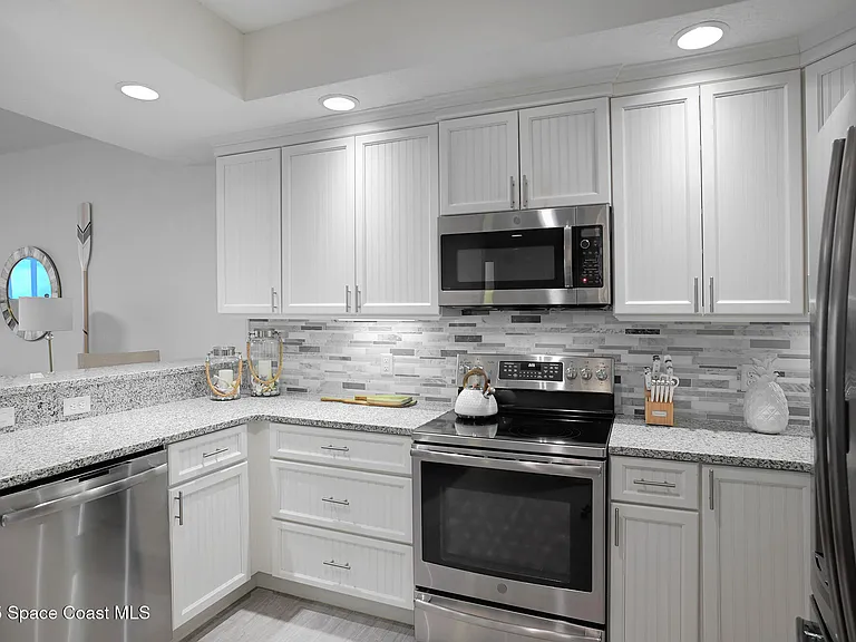 1045 Highway A1A #304 — Photo 15
