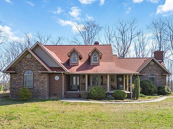 3rd image of 153 Otter Creek Rd