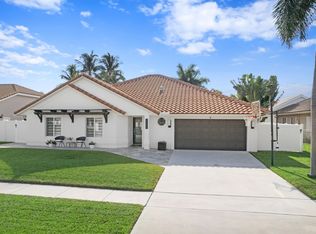 7360 Rosewood Cir, Boca Raton, FL 33487