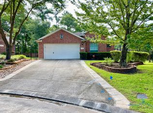 82 E Foxbriar Forest Cir, Spring, TX 77382