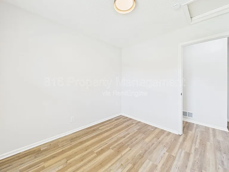 3104 Orville Ave #A — Photo 13