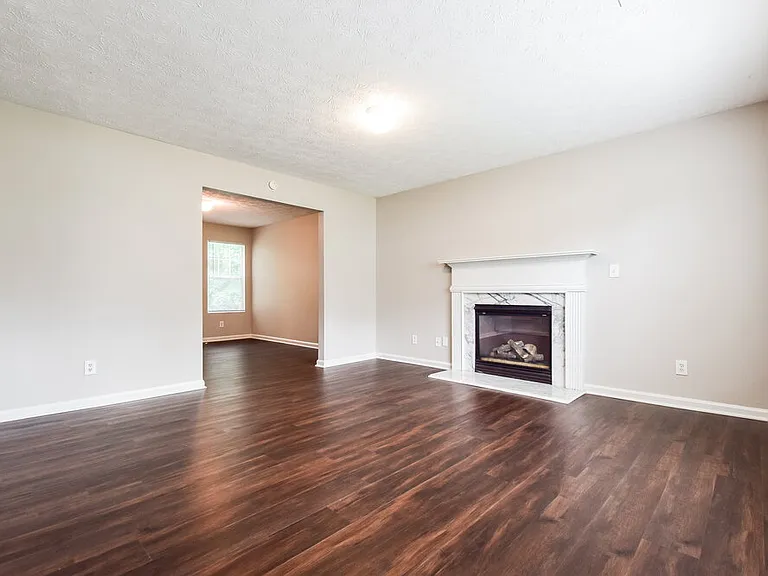 1322 Sandybrook Ct — Photo 4