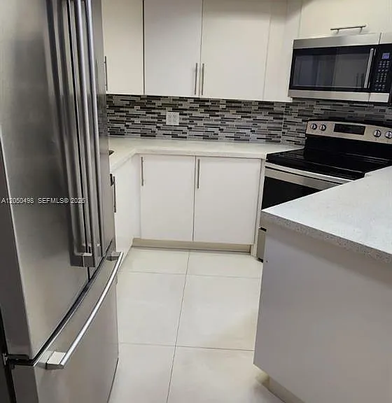 8205 Lake Dr #101 — Photo 2