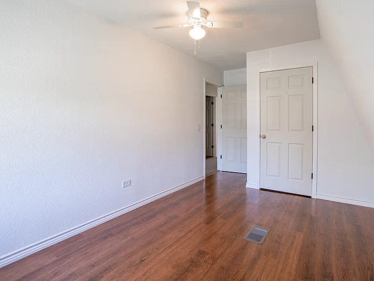 108 Russell Rd — Photo 9