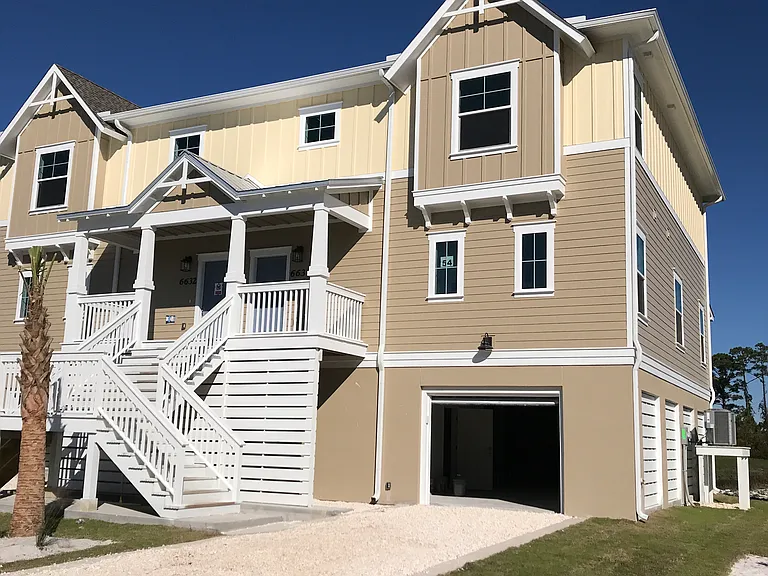 6634 Carlinga Dr — Photo 1