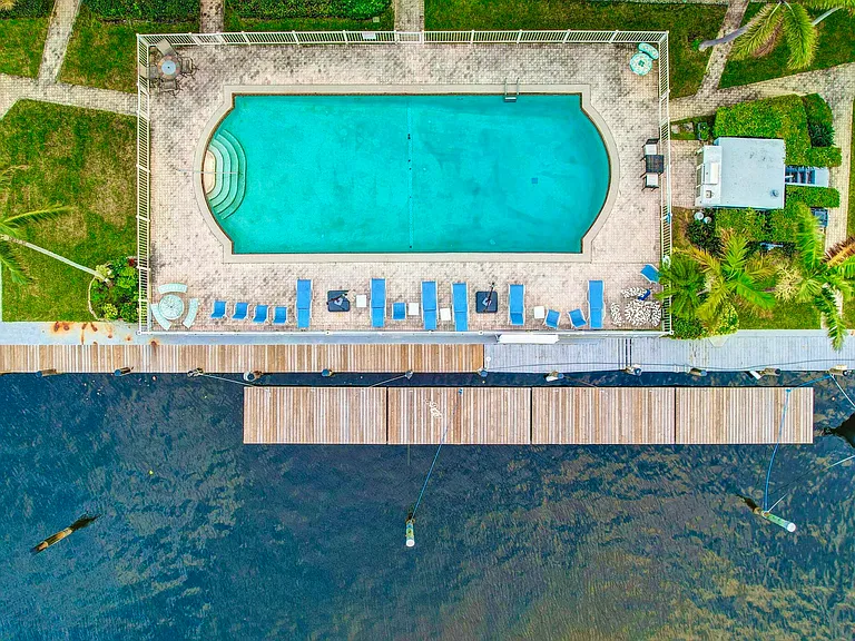 2727 Yacht Club Blvd #2A — Photo 59