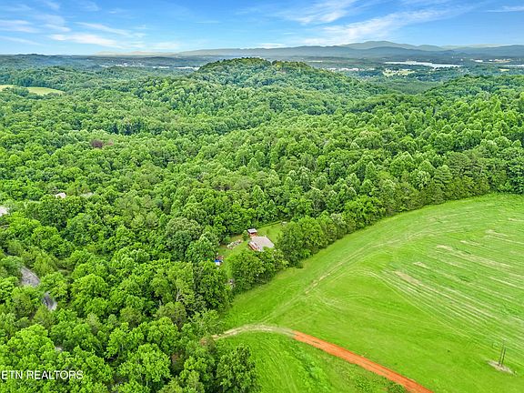 5th image of 516 Knob Rd