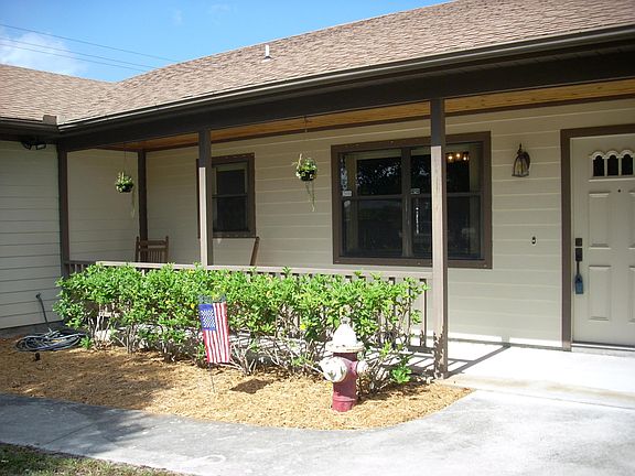 2nd image of 5400 Palm Drive