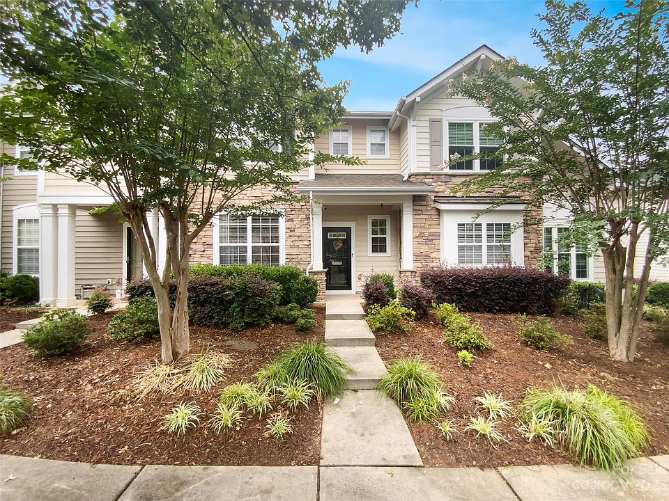 1st image of 8048 Lynwood Sq