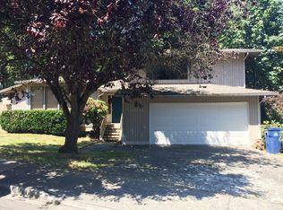 10014 NE 140th St, Kirkland, WA 98034