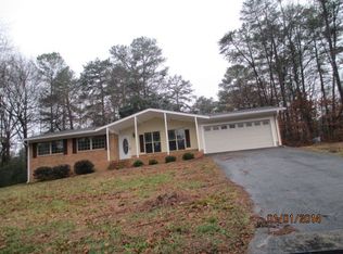 1900 Valley Brook Dr, Dalton, GA 30720